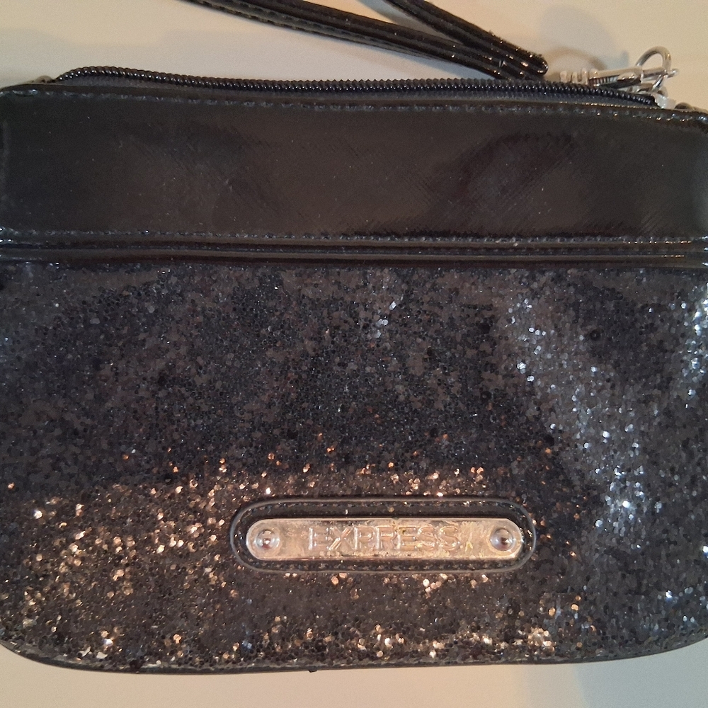 Express Wristlet